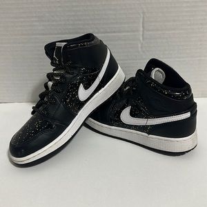 Jordan Air, Black with Gold Sparkles